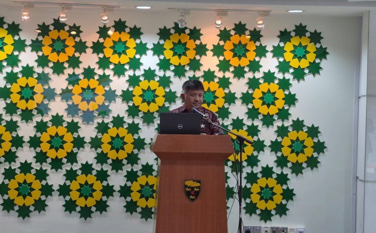  Founder IA Scholar Memberikan Sambutan tentang Pentingnya Membangun Infrastruktur Akademik dalam Pengelolaan Jurnal