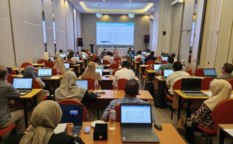  IA Scholar Foundation Isi Pelatihan Penulisan Artikel Ilmiah Scopus bagi Dosen FEB UNG